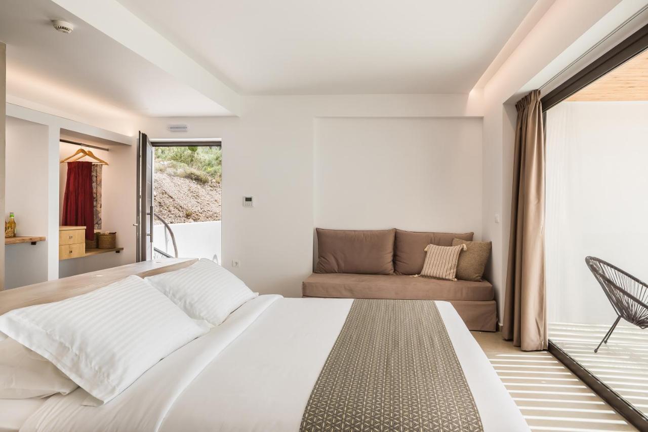 Kefalonian Escape Suites Valeriános Екстериор снимка
